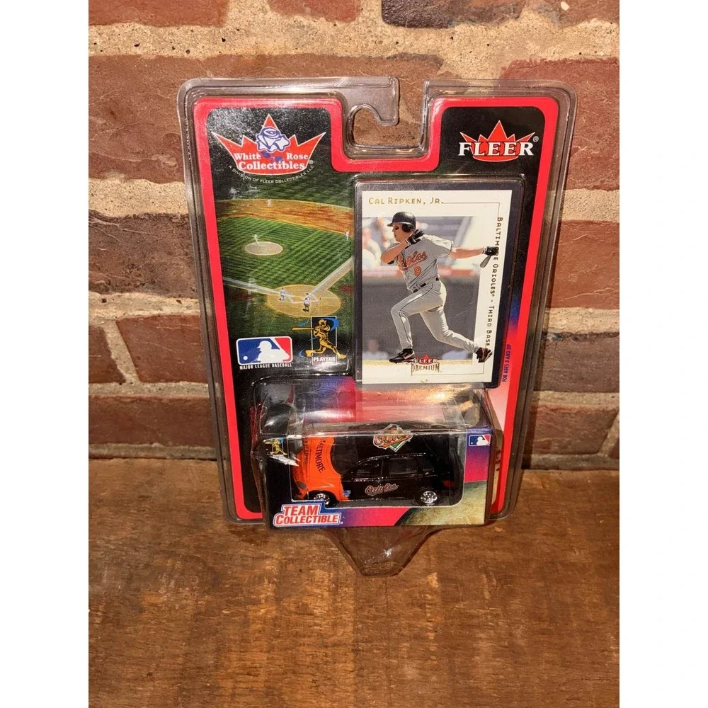 Cal Ripken Jr 2001 Fleer White Rose PT‎ Cruiser Die Cast Card